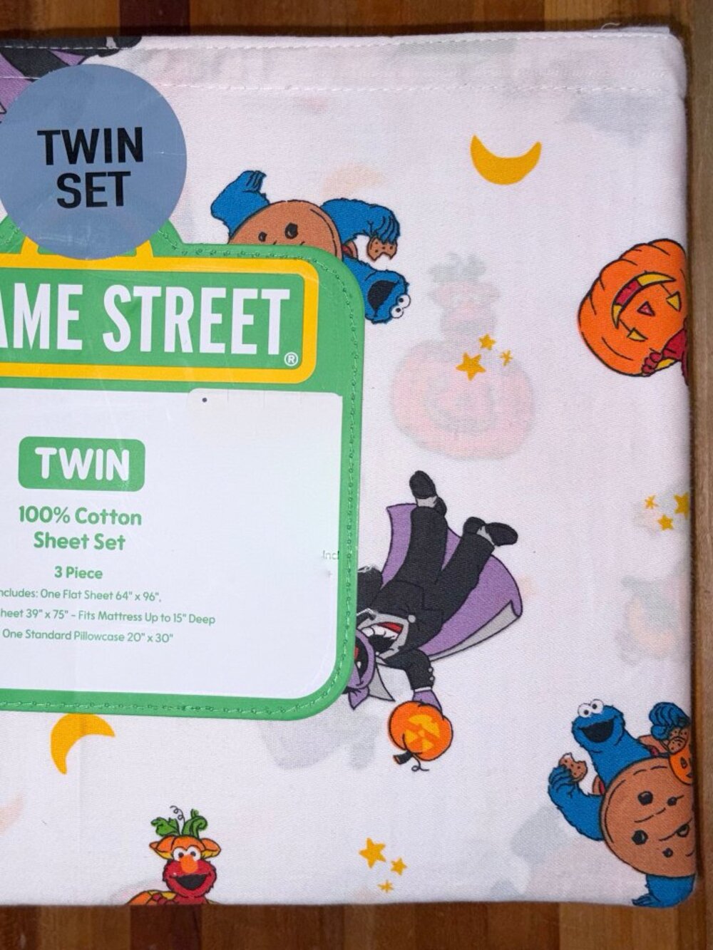 NEW Sesame Street 100% Cotton Halloween TWIN Size Sheet Set BERT ERNIE COOKIE